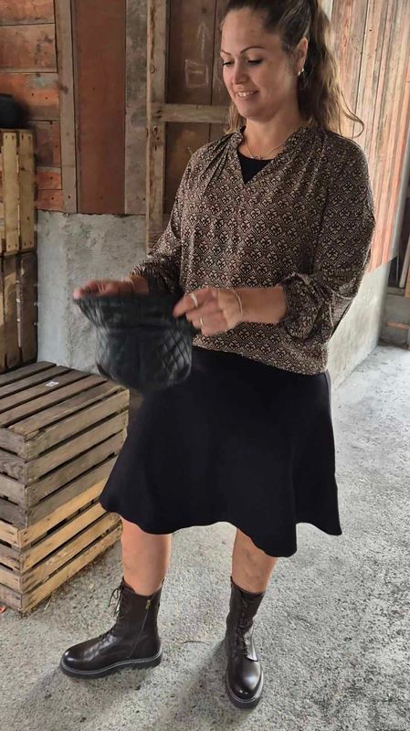 ANNE MARIE Skirt Black