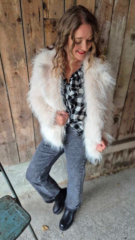 FLUFFY Jakke Off  White