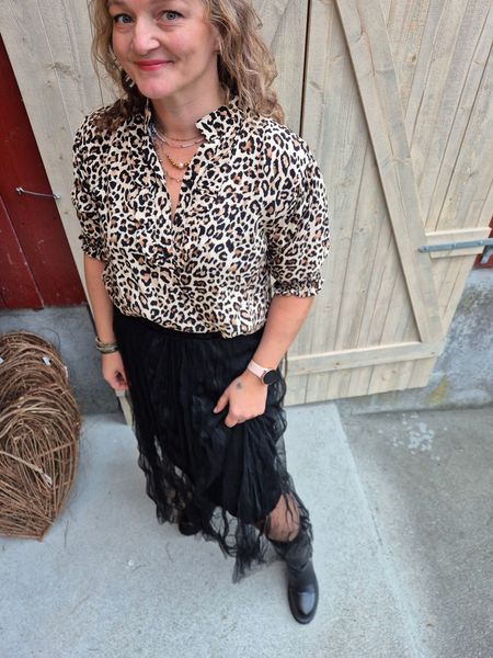 Bilde av UNNUR Bluse Beige Leo