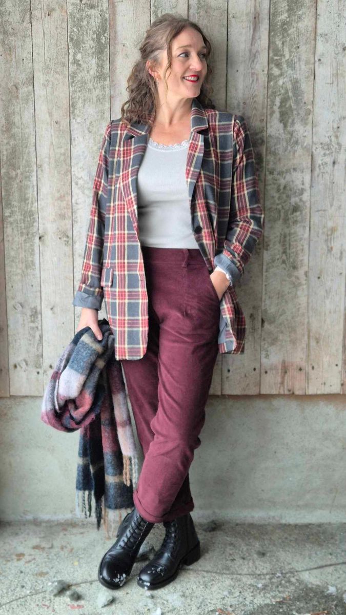 NELLIE Jakke Rute Wine