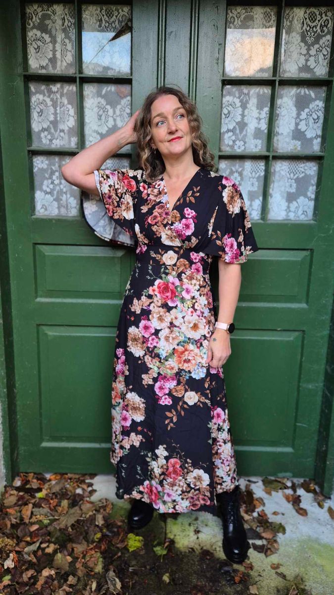 PERNILLE Rose Kjole Svart