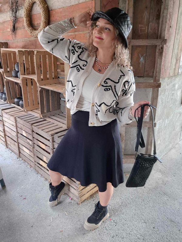 ANNE MARIE Skirt Black
