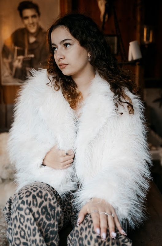 FLUFFY Jakke Off  White