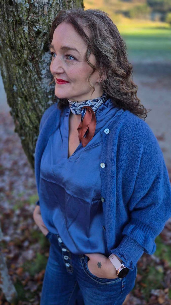 MOE Satin Bluse Dove Blue