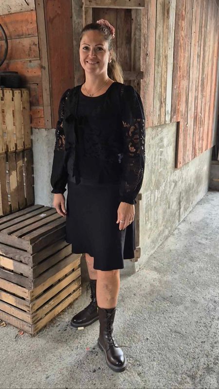ANNE MARIE Skirt Black