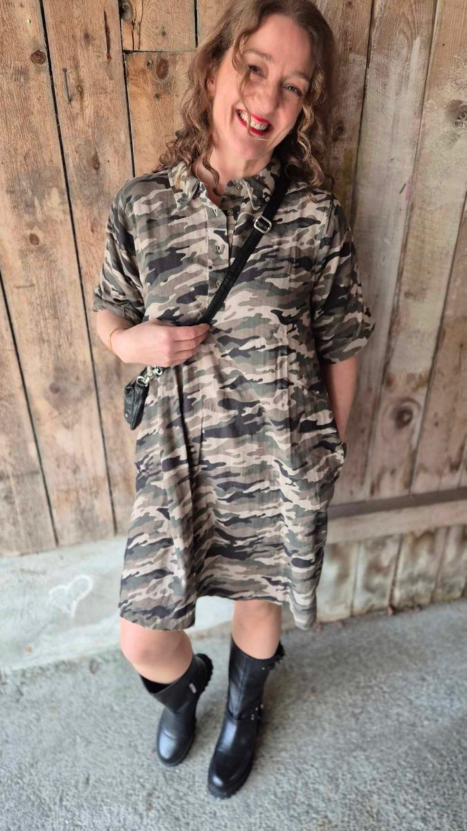TALA Elina Kort Kjole Camouflage 