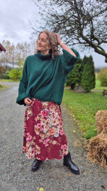 PERNILLE Rose Kjole Bordeaux 