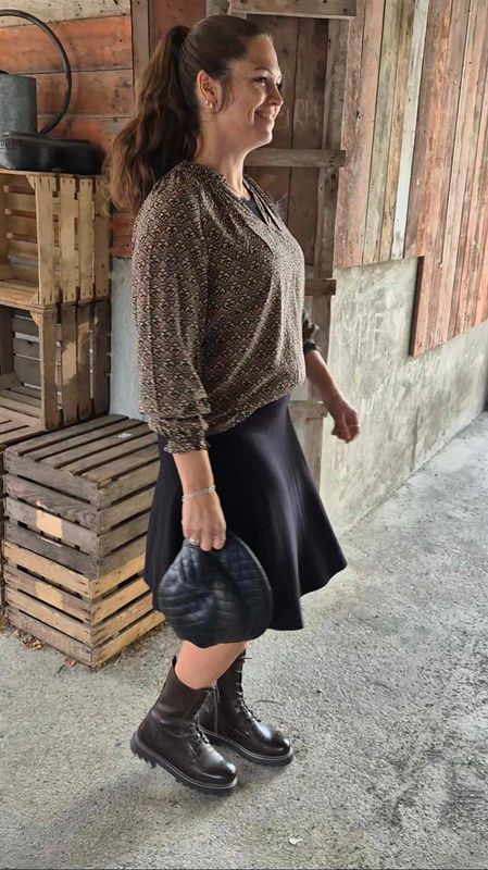 ANNE MARIE Skirt Black