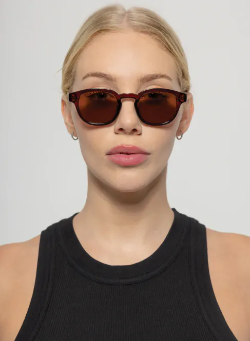 Hovedbilde OTRA Solbriller Summer Trans Chocko