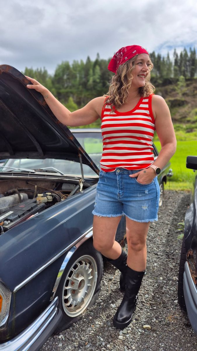 AZA Dolly Tank Top