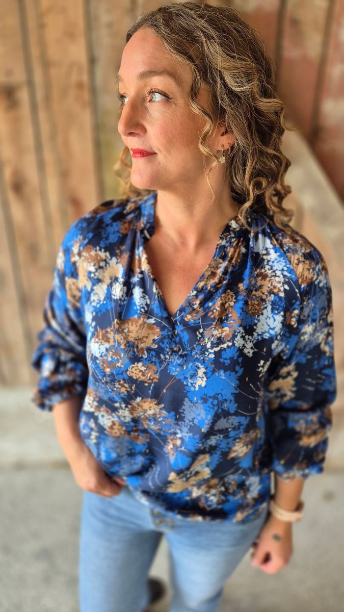 MADI Dittemarie Bluse, Blue Flower Foil